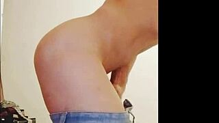 Intriguing Big Cock in Gay Webcam Show