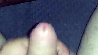 Watch kingcock05 masturbate his cock in this amateur session