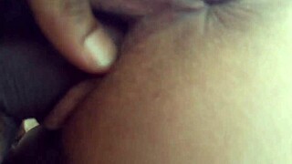 Um close na buceta da gostosa