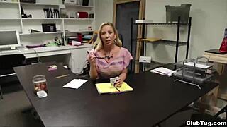 Super sexy MILF in POV handjob session at Clubtug