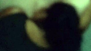 Watch him lick her pussy completely in amateur homemade scene