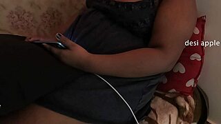 desi india it girl with big tits 😍