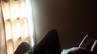 Sexy Amateur Receives Intense Pussy Licking While Moaning Loudly