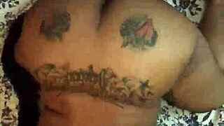 i'm hazelnutxxx shaking my ebony ass in the hood