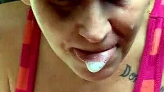 fl sw lovers spitting blowjob in public car