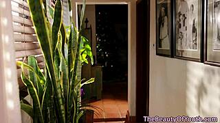 Lesbian TEEN 18+s PUSSYLICKING in FFF THREEWAY trimmed PUSSY