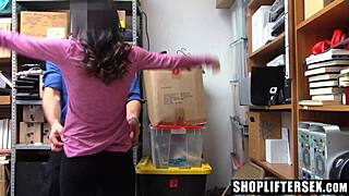 i see the teen gettin strip searched by mall officers