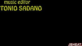 the stripper rips off her clothes in a juicy striptease on 3dxchat