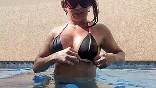 Cabeça Branca sponsors everything in this intriguing hotel scene