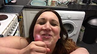 CURVY CANDY GETS BJ AND FACIAL IN THIS MOV