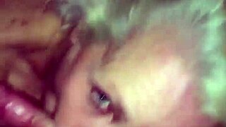 Does this MILF give the best birthday blowjob ever?