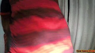 esposa matando a curiosidade de fuder com seu amigo enquanto seu corno assiste e filma para guardar de recorda��o 😉