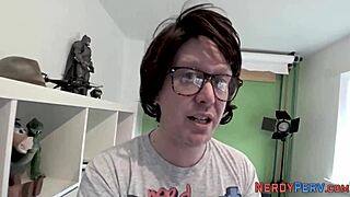 Amateur Tricks Nerd Into First Blowjob And Facial