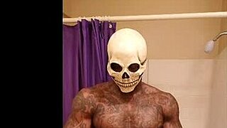 i worship that big black cock with masturbation