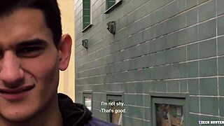 i fuked this amature gay guy outdor, he suked my cok and rimmed my ass so gud!