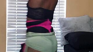 Naejae’s solo performance: twerking and grinding on a pole