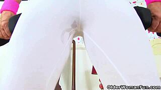 mature british milf fingers her pussy solo