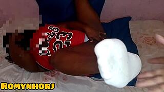 i cummin so hard in my hot cousin's shaved pussy