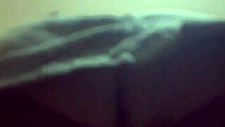 Tigresavip convidando o bluezao para gravar um porno com ela e duda hugnen gozando de tesão ao ser filmada sem calcinha