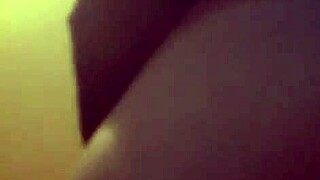 Tigresavip convidando o bluezao para gravar um porno com ela e duda hugnen gozando de tesão ao ser filmada sem calcinha