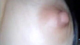 Man, this jovencita Colombiana is starting with some wild sexy videos!