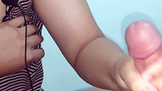 Giving a sloppy blowjob to my Pinay girlfriend is so pleasurable