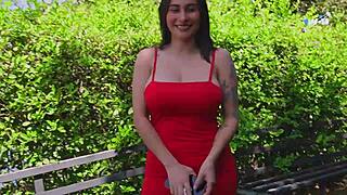 Street Girl Agrees to Fuck Without Condom for Cash, Wow!