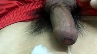 In this casual chat, vietnamese gay guys engage in sexy conversations and more