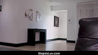 Stepsis crashes car, then bends over for Johnny Love and Alicia Williams in garage