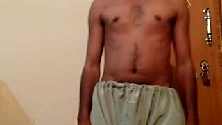 Hey, that horny gay ladyboy reshmi shalwar is masturbating so hot in silk