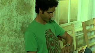 Nurse gives patient hot oral sex in hospital