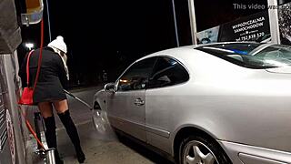 Outdoor car wash service