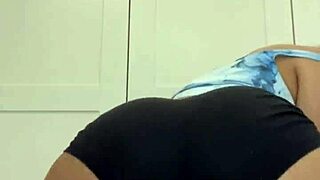 claudia bavel in lingerie with big squirt