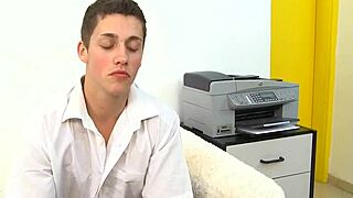 Muscular Bodybuilder Gets Fucked Hard In Free Gay Porn