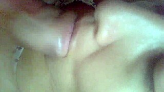 Hot latina from Manabi, Ecuador goes wild with oral sex
