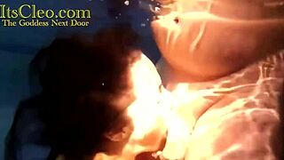 Gagging cock suckers Cleo and Annie Knight dive for cum underwater