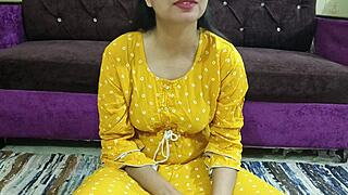 Asian bhabi's first time anal passion in HD video