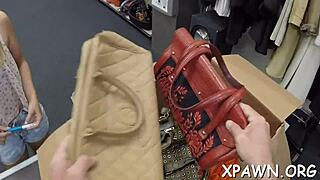 Amateur Angel Reveals Her Curves in Sloppy Action