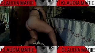 Curvy big ass amateurs licking and getting horny before parents catch them 😈