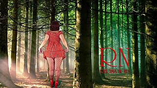 Naked brunette milf secretary surprises manager with her height in the office.