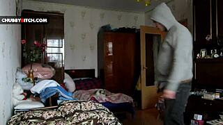 Married woman with big ass loves to have her pussy fucked and ass spanked