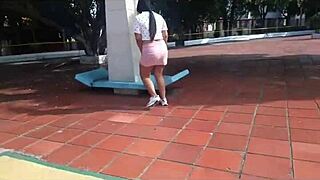 Colombian lesbians feel intense pleasure in public park
