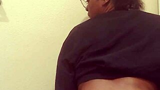 Naejae’s sexy strip tease ends up in a wet and squirting orgasm