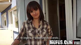 Public stunts with beautiful girls – Romaneta Rosse – The Perfect View – Mofos
