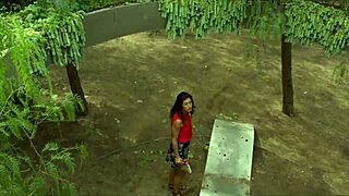 Latina's hairy bush exposed in public skirt 😏