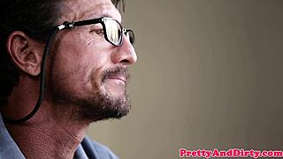 Cockloving Model Gives Sloppy Blowjob Facial