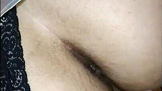 I fuck my neighbor's wife when he works.