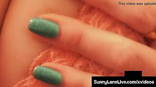 Sunny Lane boldly finger fucks her juicy wet pussy