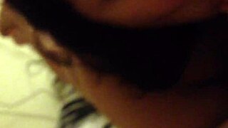 Anna Maria Gives Retro Blowjob To Hubby!