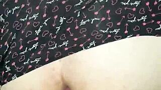 i'm eating the delicious chubby girl's ass in pov, leading to cumshot